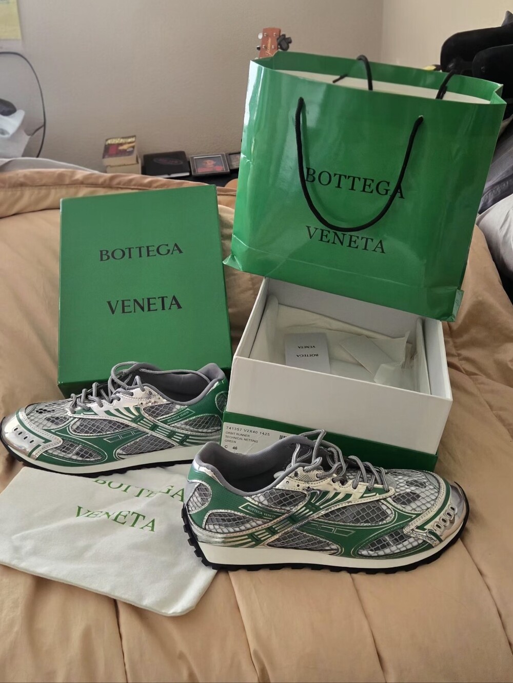 Bottega Runners NWB